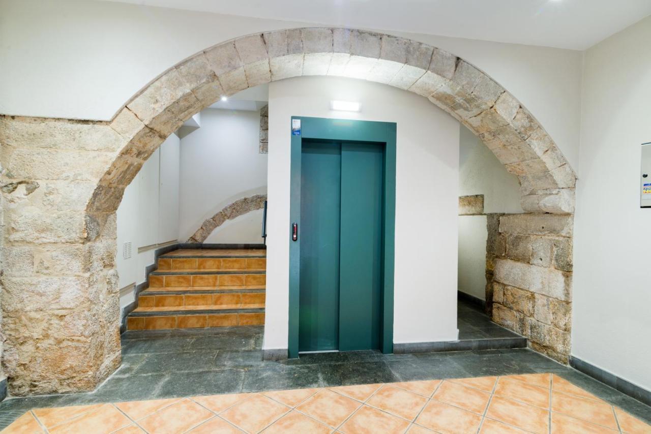 Elena Apartments - Girona Exteriör bild